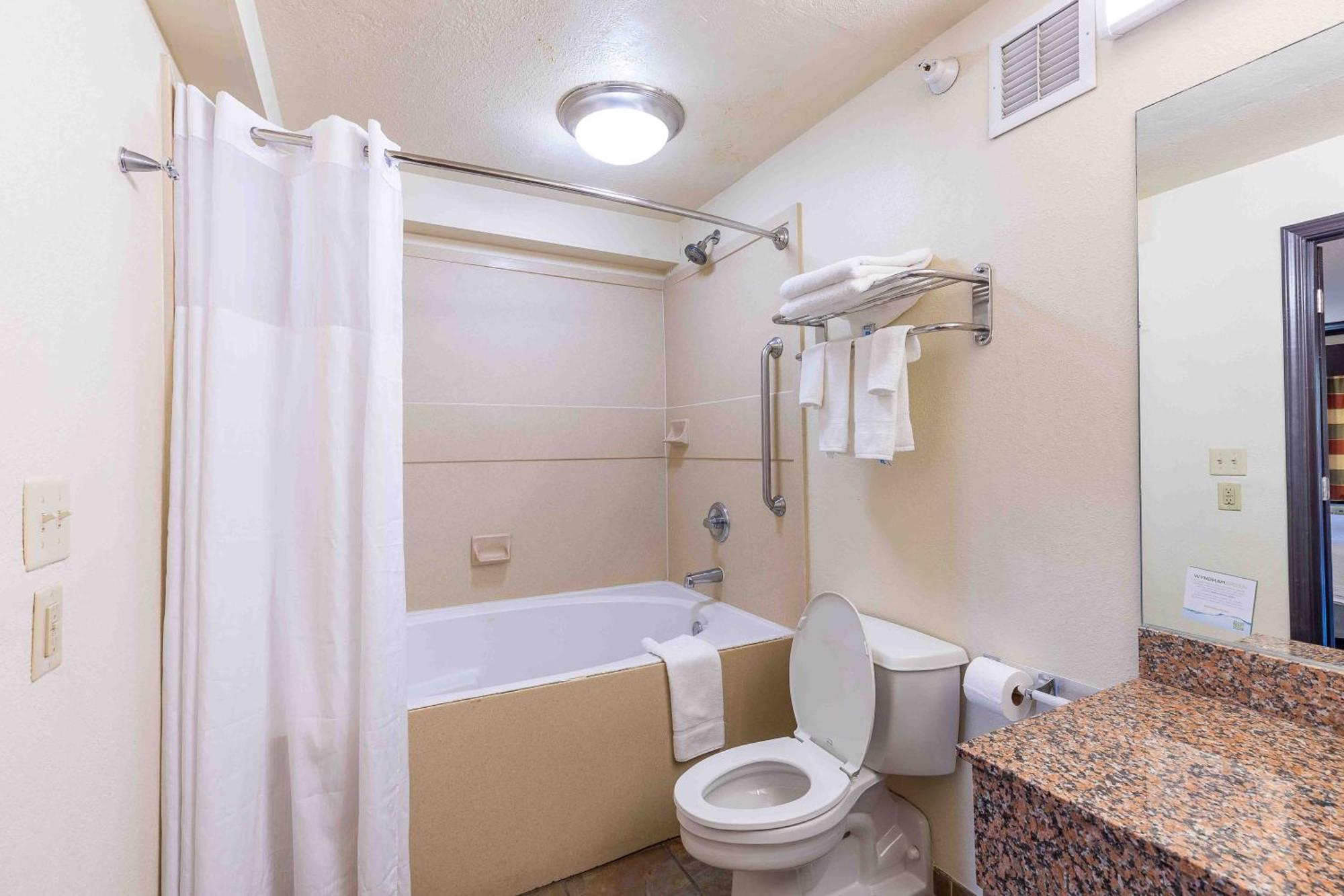 Days Inn By Wyndham Oklahoma City/Moore Luaran gambar