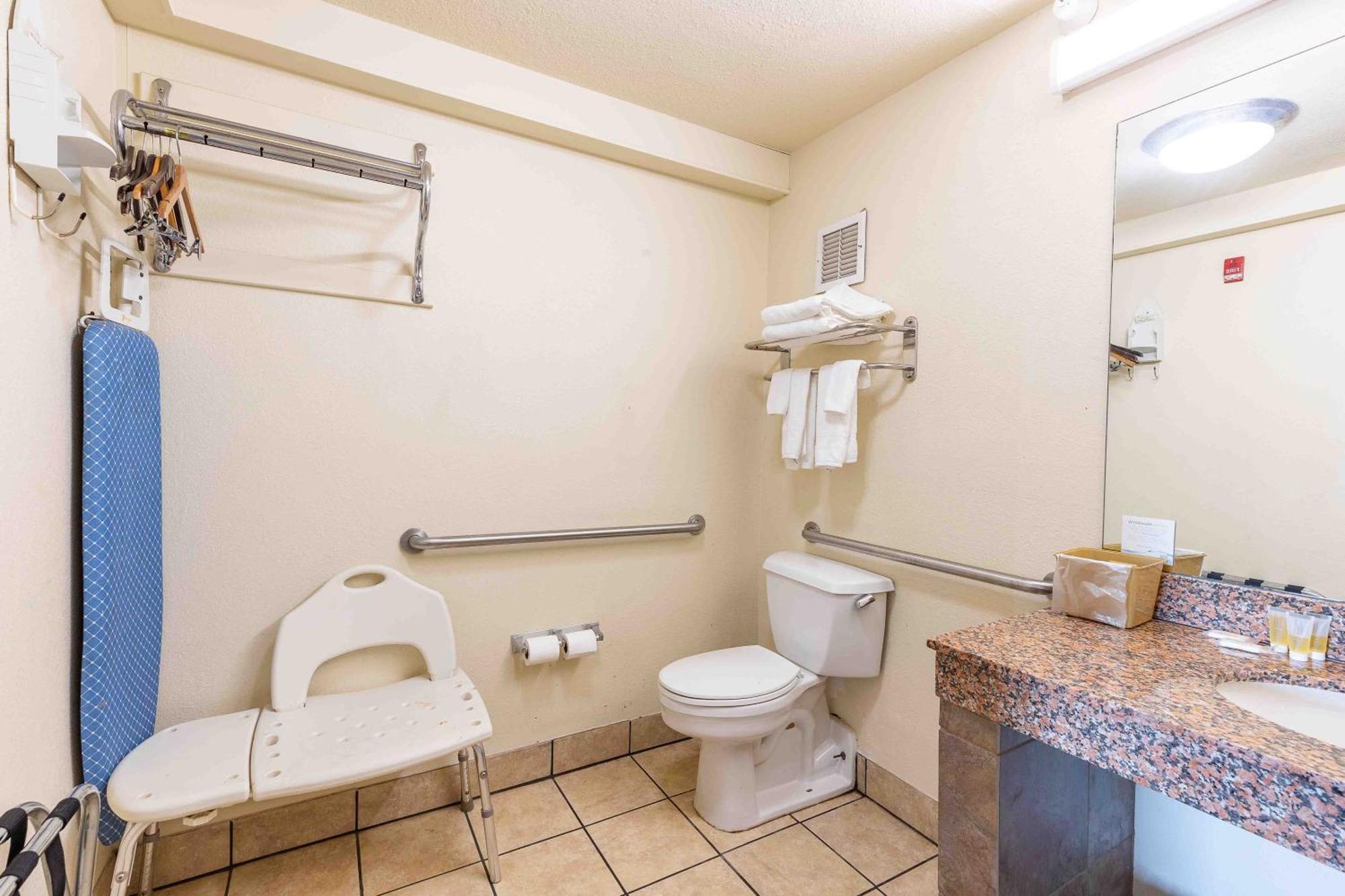 Days Inn By Wyndham Oklahoma City/Moore Luaran gambar